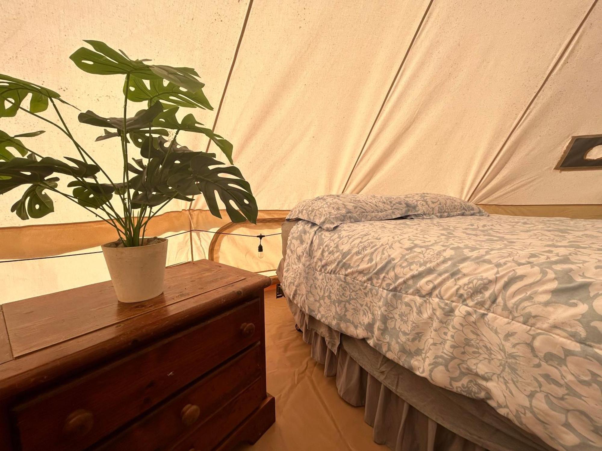 Maleka Farm: Tent Glamping North Shore Oahu Laie Exterior photo